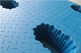 1311吹塑九脚托盘