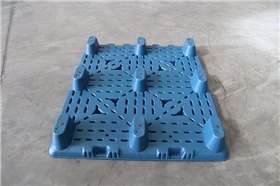 1311吹塑九脚托盘