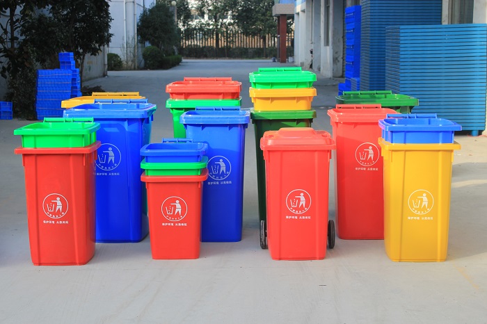 林辉塑业5种颜色各种大小类环卫垃圾桶展示
